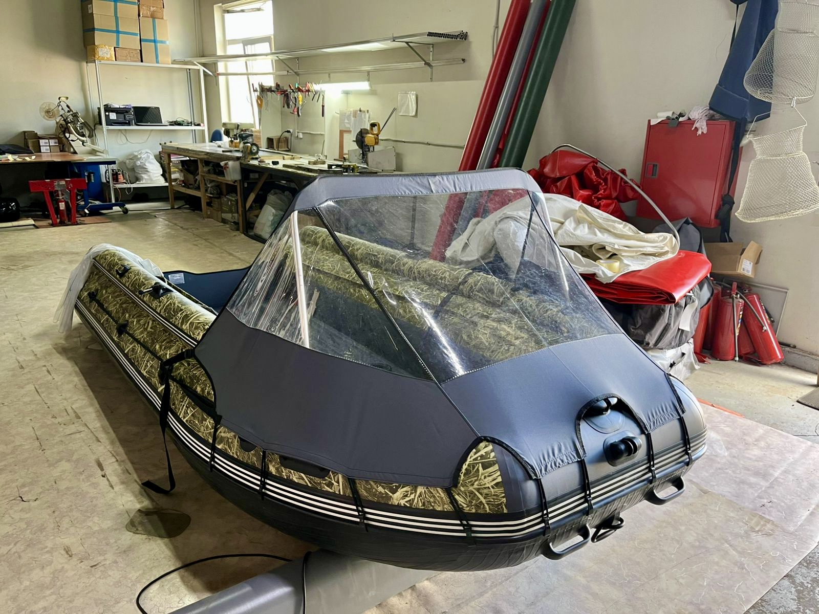 Тент универсальный носовой для лодки ПВХ 340-450 графит